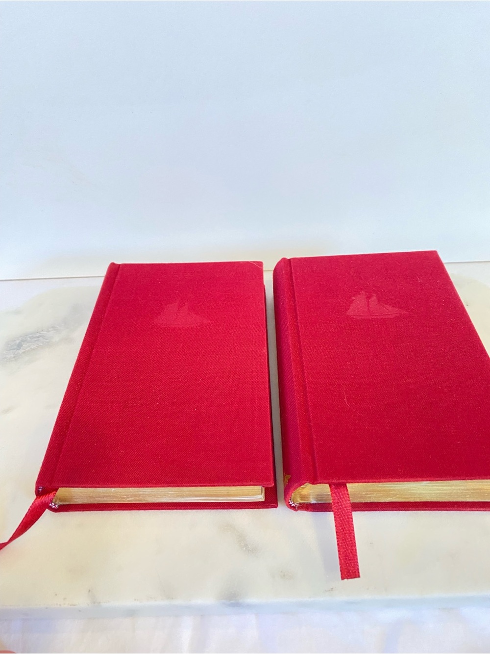 Collectors Library Set Of 2 Brontë Sisters Books Pocket Sized Red Fabric Bound - Picture 2 of 15